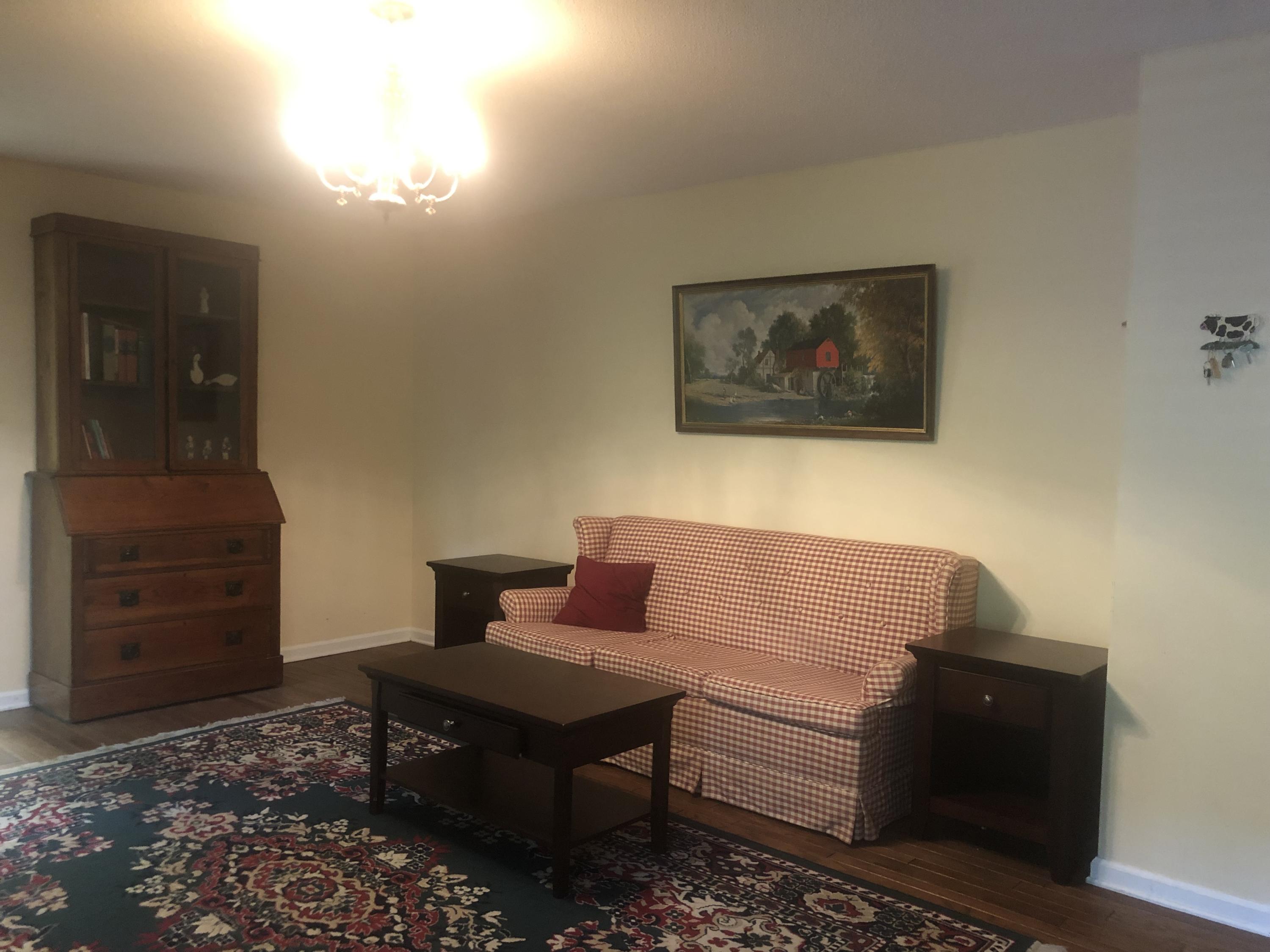 131 Clemson Drive Oak Ridge, TN 37830 - Photo 6 of 27 Family Room