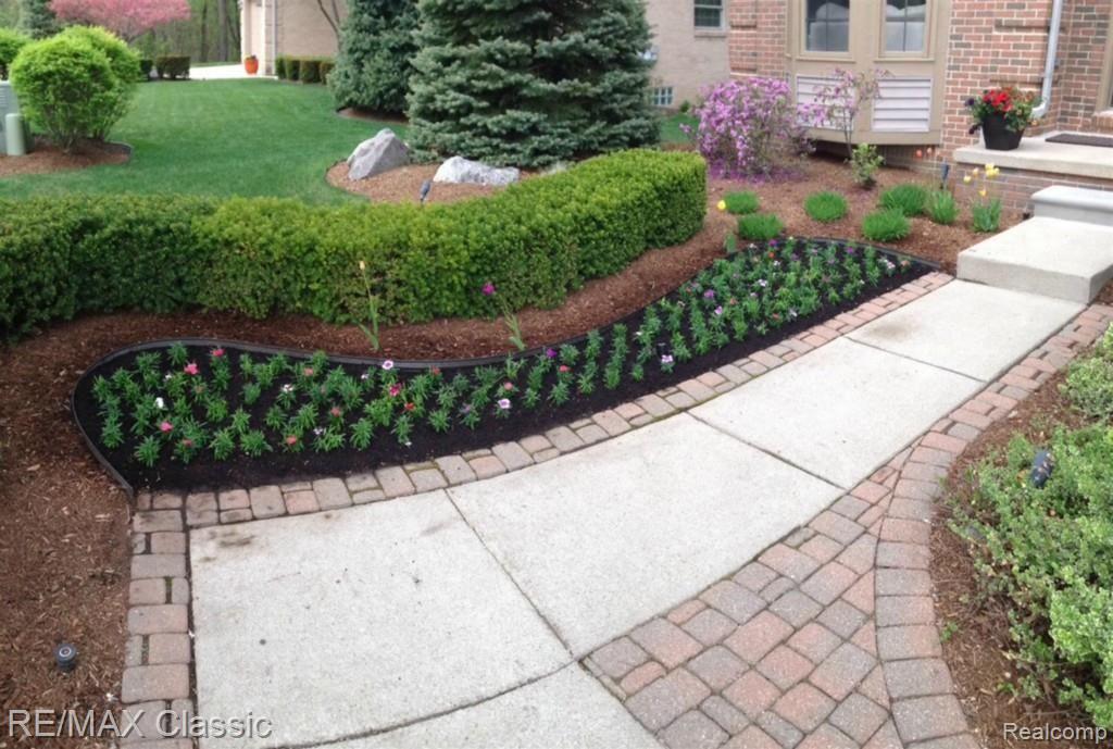 3493 Cascade Circle Rochester Hills, MI 48307 - Photo 3 of 30