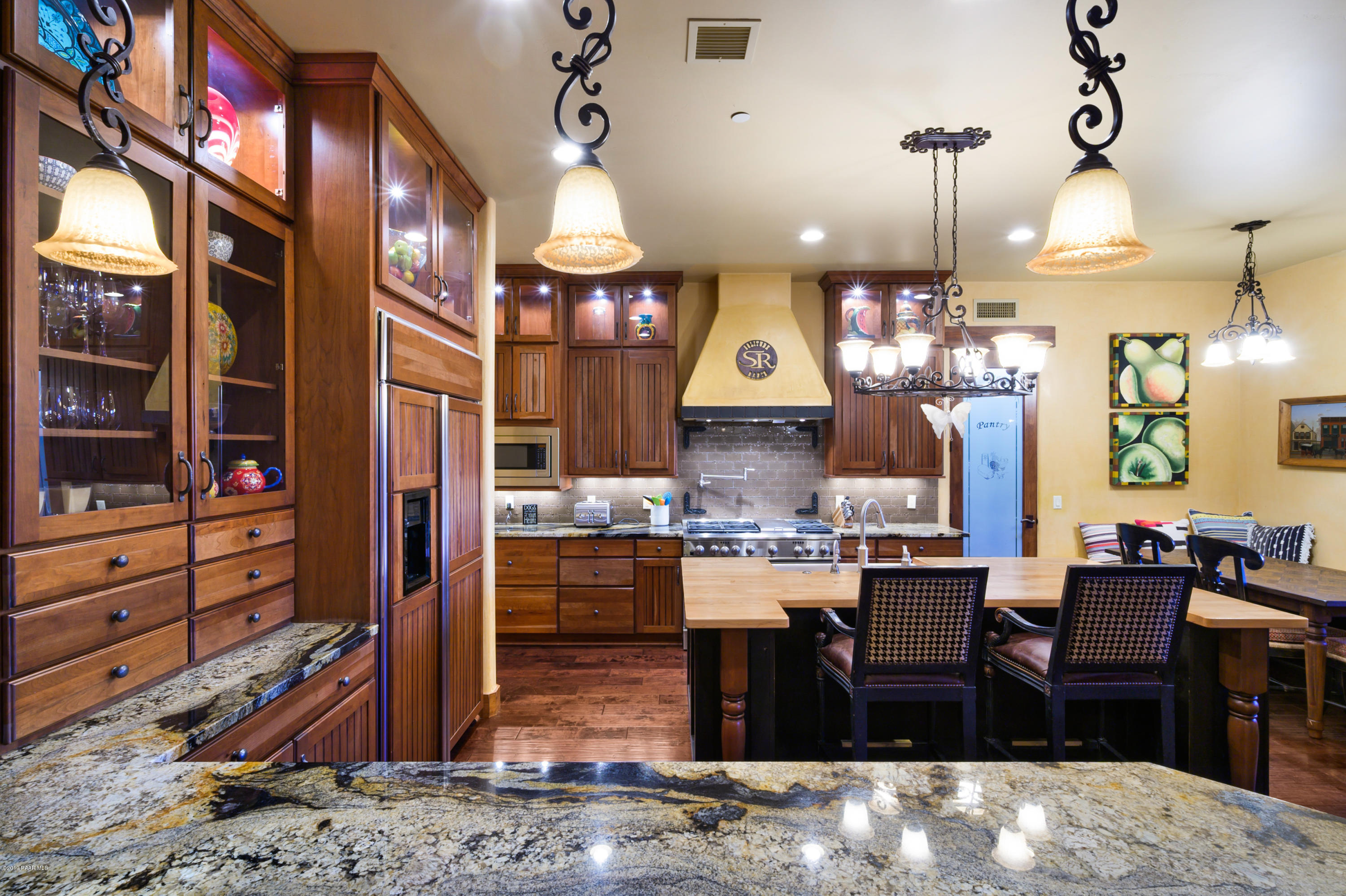 9120 North American Ranch Road Prescott, AZ 86305 - Photo 20 of 66 a view of a dining room and livingroom