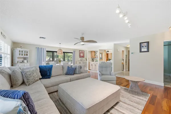 $349,000 | 4099 Southeast Centerboard Lane, Unit 4B, Stuart, FL 34997