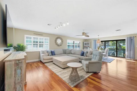 $349,000 | 4099 Southeast Centerboard Lane, Unit 4B, Stuart, FL 34997