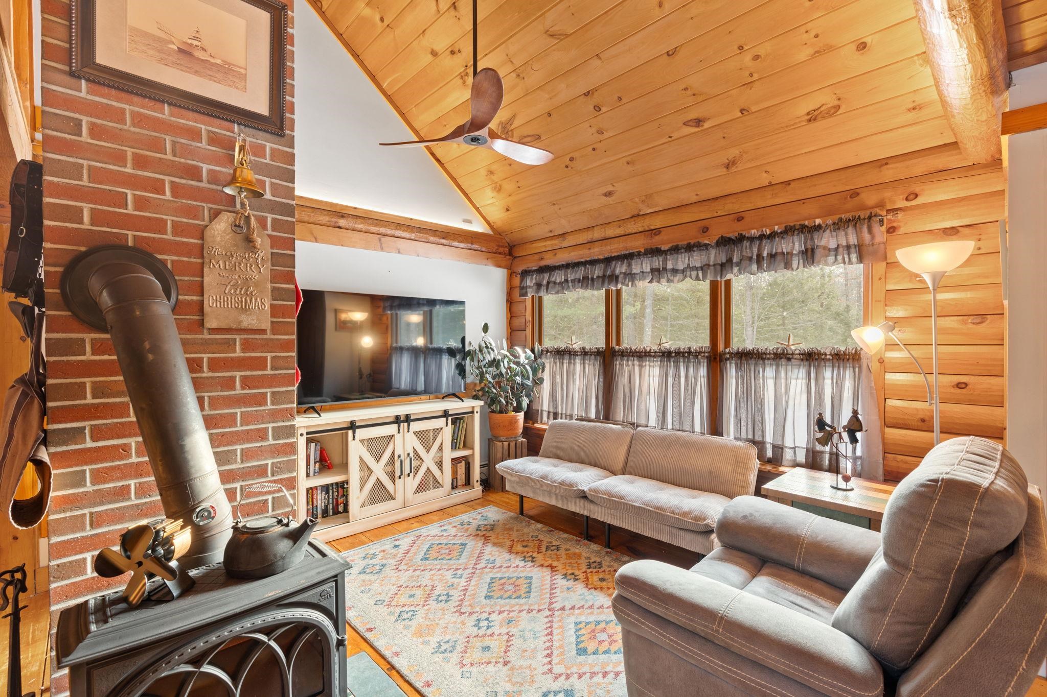 1 Oak Ridge Road Nottingham, NH 03290 - Photo 12 of 48