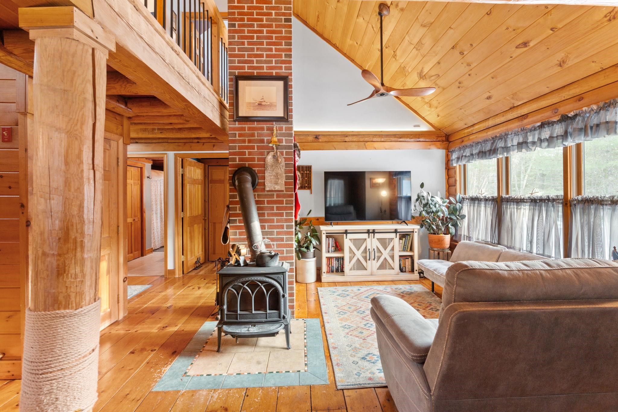 1 Oak Ridge Road Nottingham, NH 03290 - Photo 7 of 48