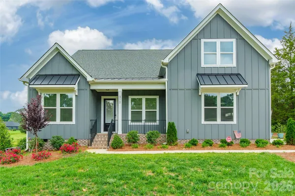 $779,900 | 310 Triple Ponds Court, Clover, SC 29710