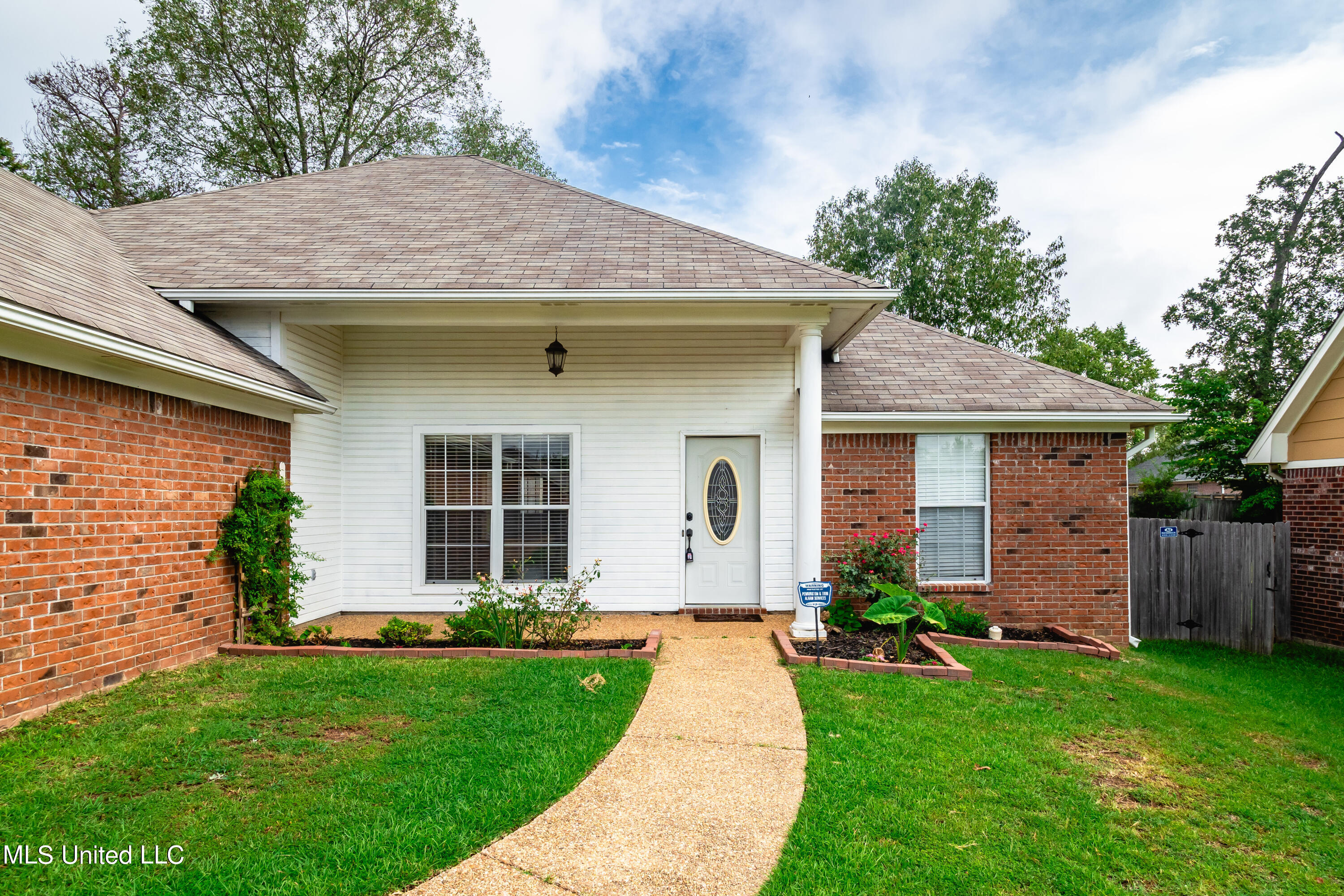 379 Kings Ridge Circle Brandon, MS 39047 - Photo 2 of 25 Your new home!