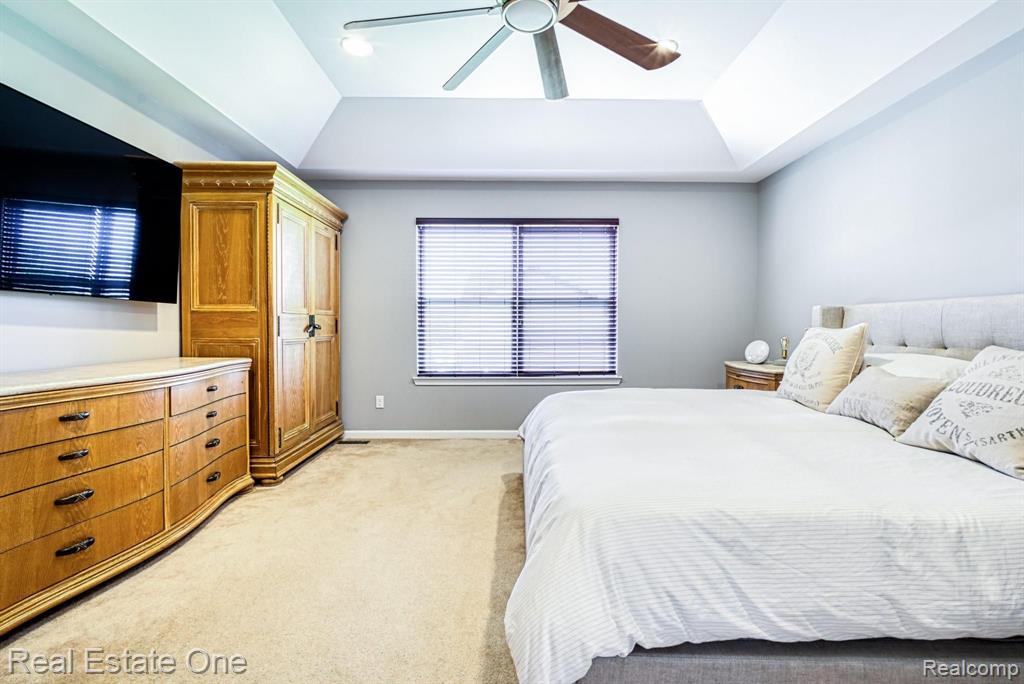 3738 Hogan Circle Rochester Hills, MI 48307 - Photo 23 of 40