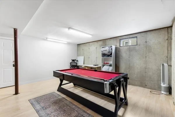 $6,000 | 77 Cedar Street, Boston, MA 02119