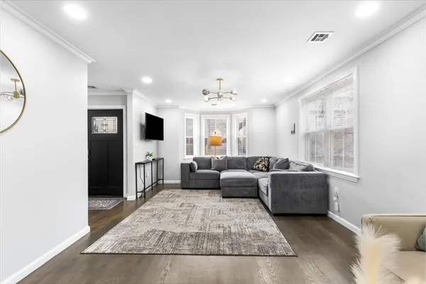 $6,000 | 77 Cedar Street, Boston, MA 02119