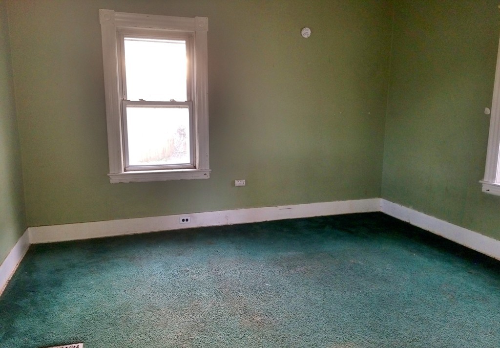 21-23 Roper Street Lowell, MA 01852 - Photo 7 of 11 Gallery Image 7