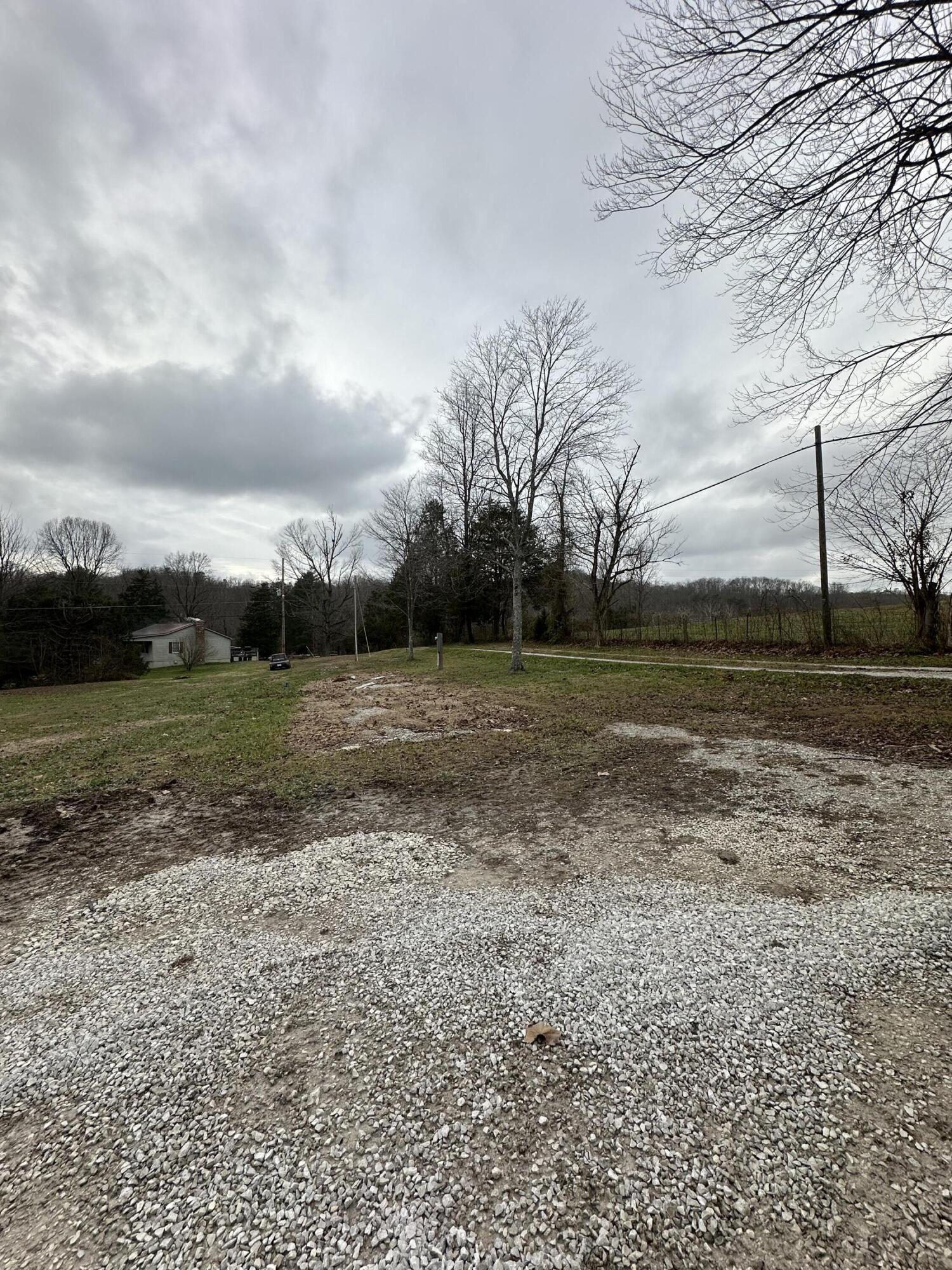 399 Dry Branch Road Irvine, KY 40336 - Photo 7 of 10 IMG_3293