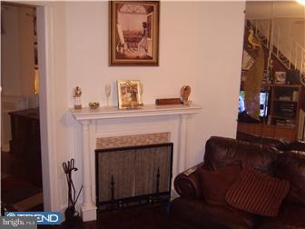 5530 Addison Street Philadelphia, PA 19143 - Photo 3 of 12 Living Room