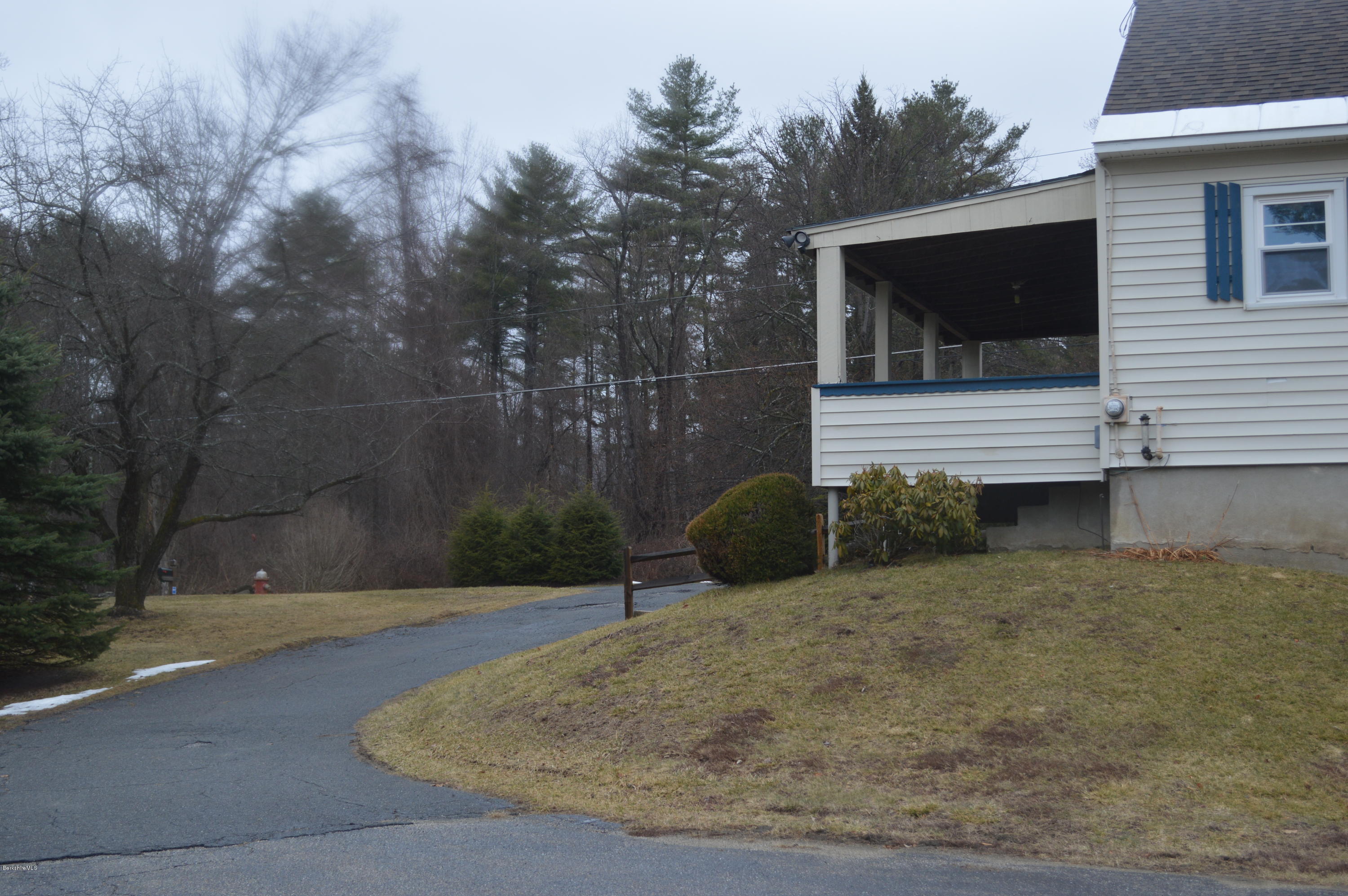 54 Holmes Road Lenox, MA 01240 - Photo 14 of 14 large paved drive