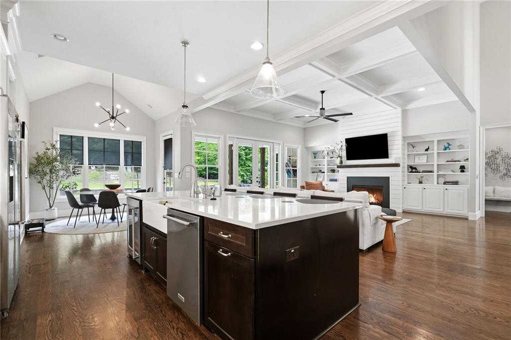 1012 Summit View Lane Alpharetta, GA 30004 - Photo 10 of 32