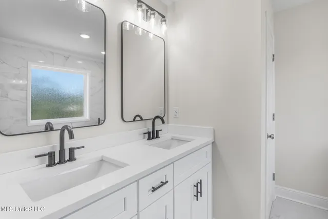 $579,000 | 378 Howard Avenue, Biloxi, MS 39530