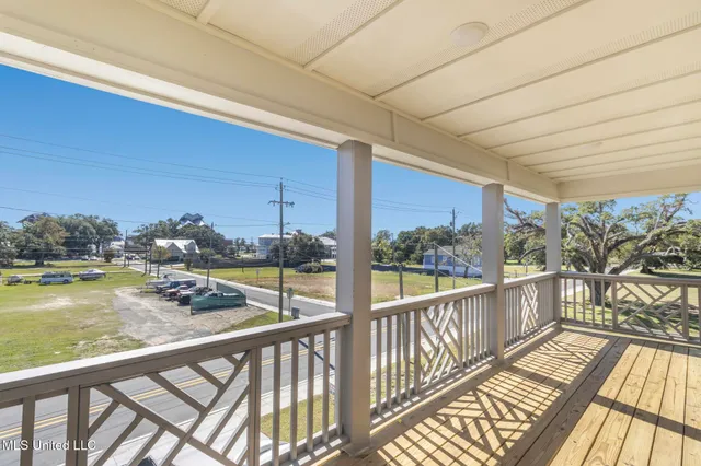$579,000 | 378 Howard Avenue, Biloxi, MS 39530