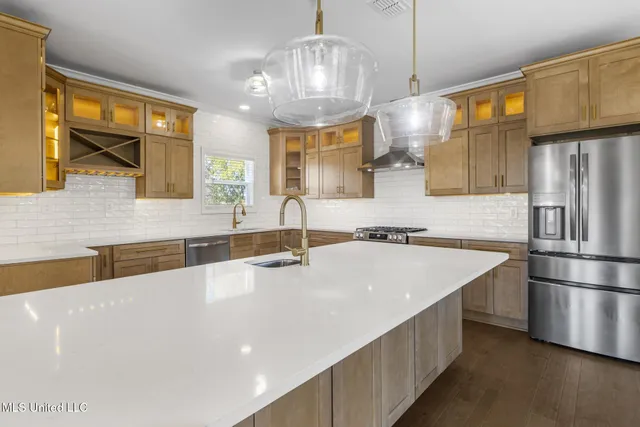 $579,000 | 378 Howard Avenue, Biloxi, MS 39530