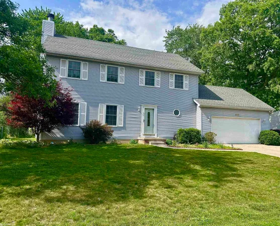 $350,000 | 400 Hemlock Lane, Marysville, MI 48040