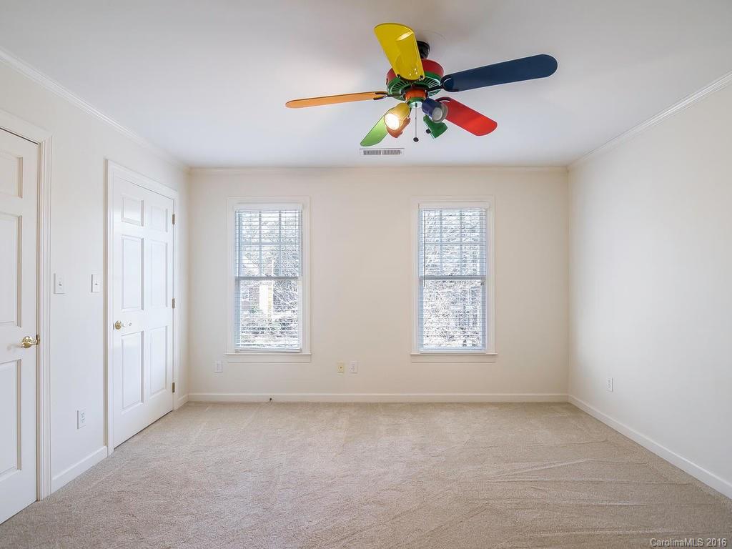 4800 Nora's Path Road Charlotte, NC 28226 - Photo 12 of 24