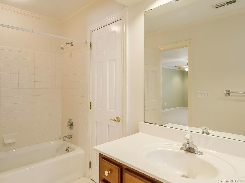 4800 Nora's Path Road Charlotte, NC 28226 - Photo 18 of 24