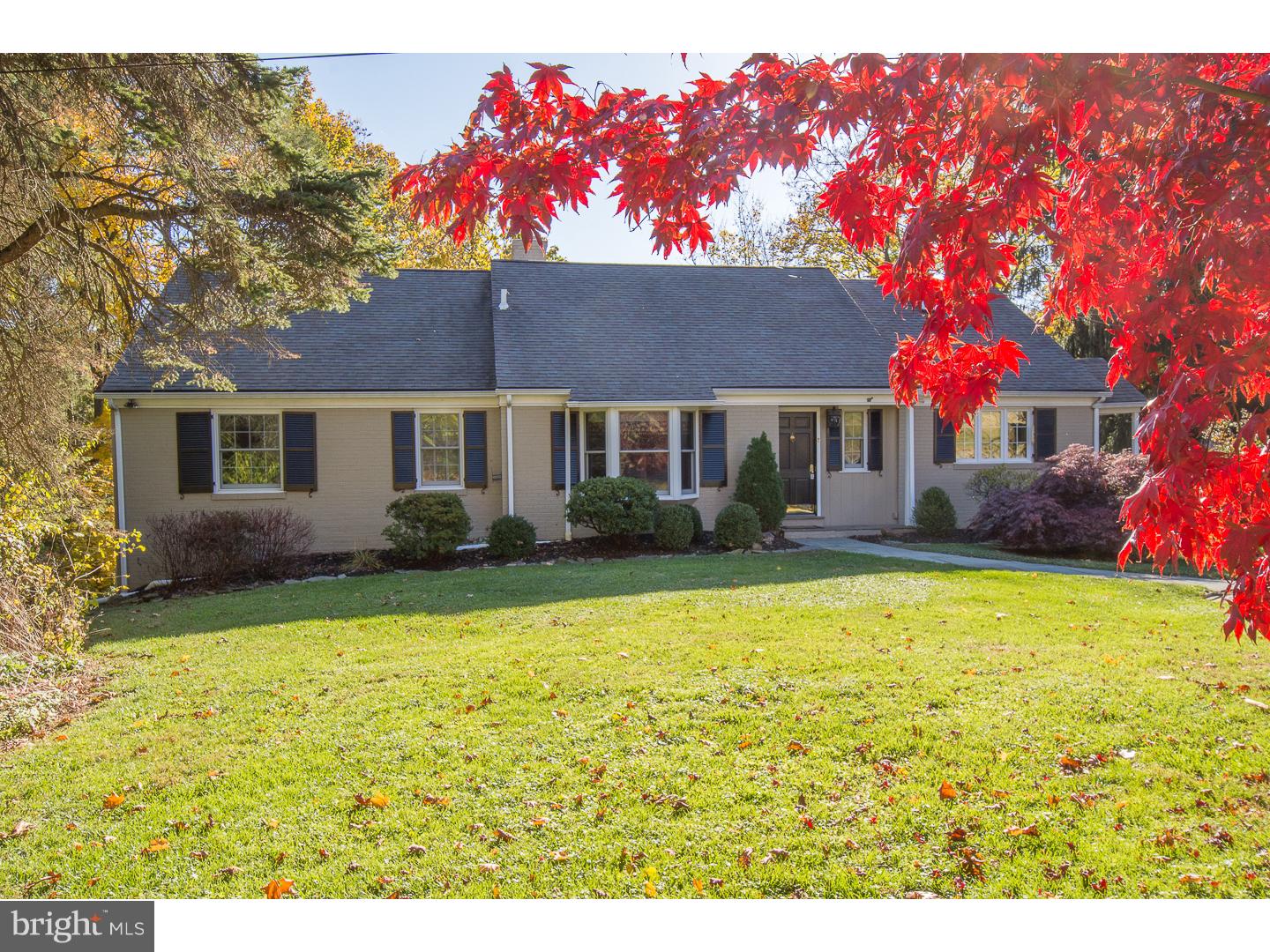 1850 Mallard Lane Villanova, PA 19085 - Photo 3 of 23