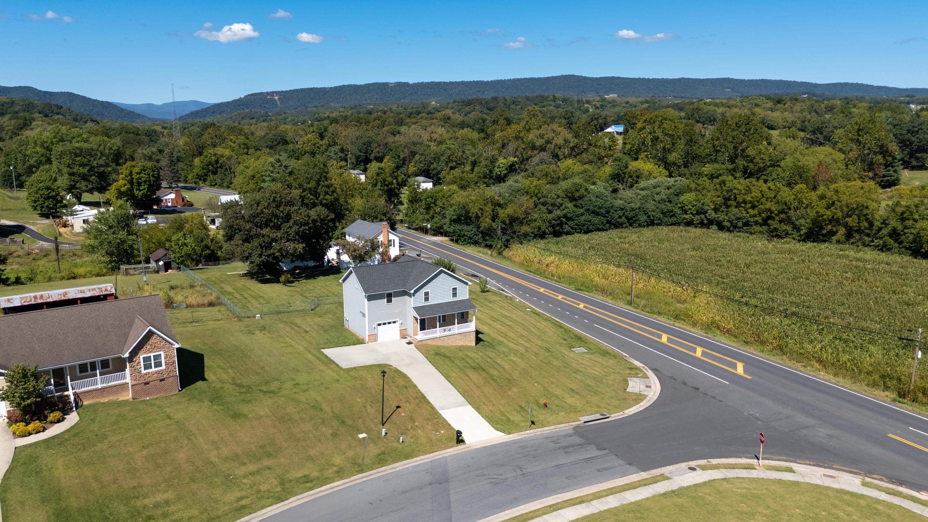 324 Rustic Avenue Broadway, VA 22815 - Photo 5 of 52 Gallery Image 5