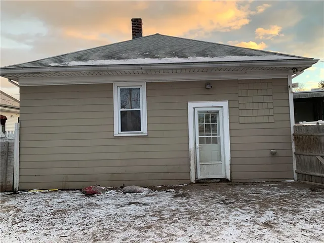 $340,000 | 76 London Avenue, Pawtucket, RI 02861