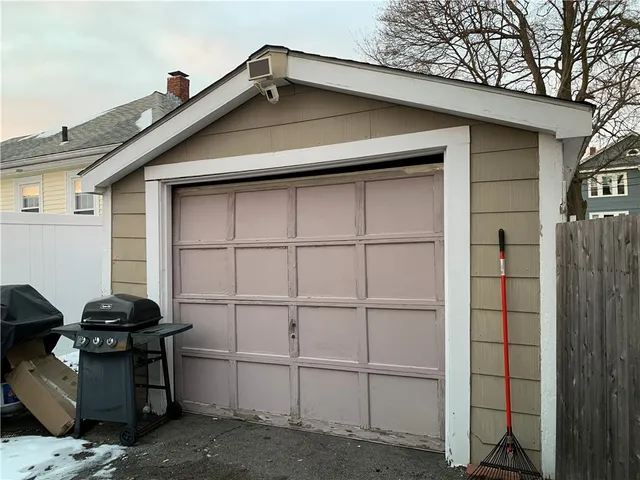 $340,000 | 76 London Avenue, Pawtucket, RI 02861