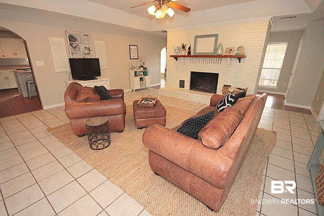 21653 Linn Ridge Drive Fairhope, AL 36532 - Photo 7 of 24 Great Room