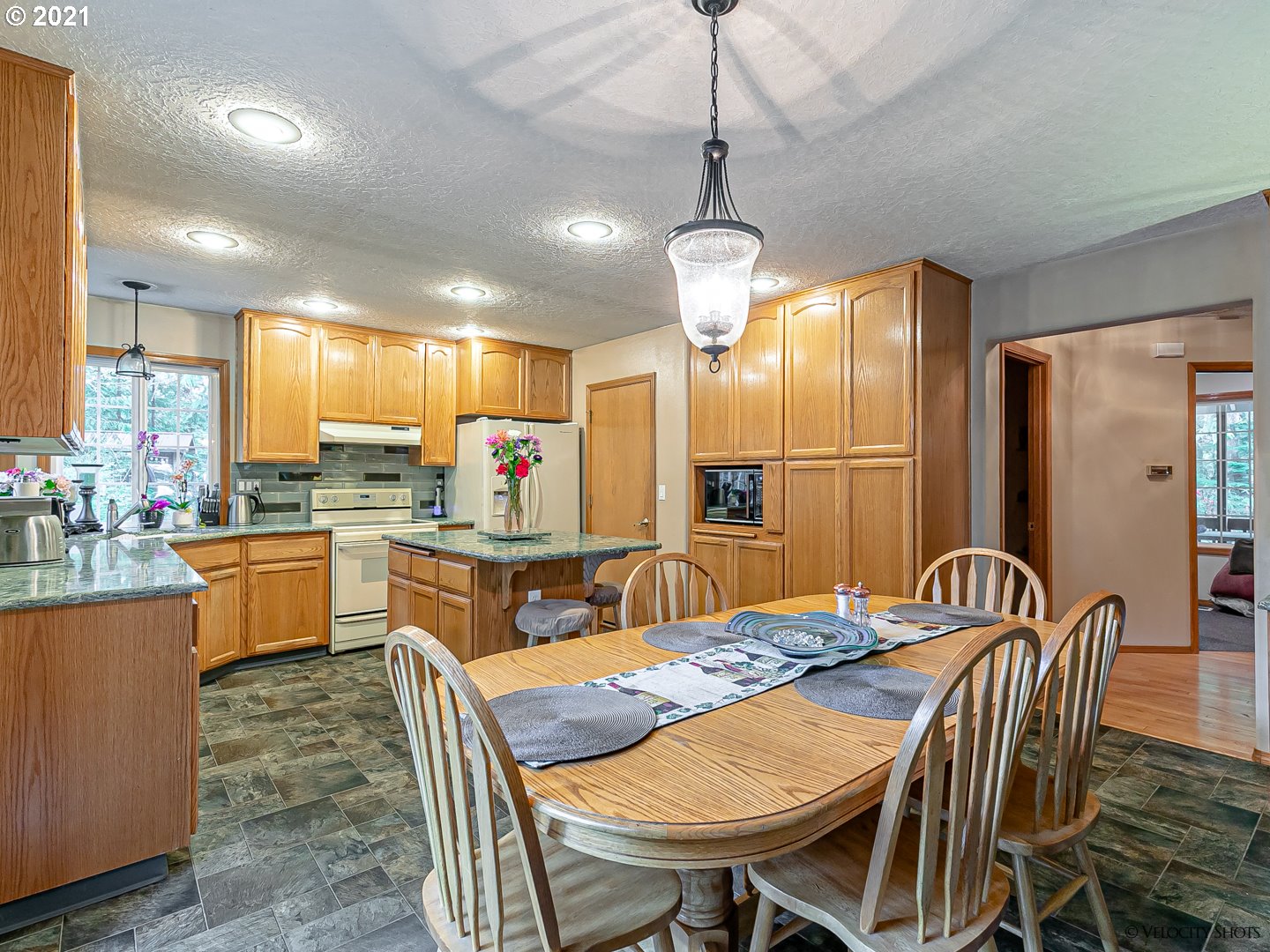 24555 East Woodsey Way Rhododendron, OR 97049 - Photo 13 of 30 Gallery Image 13