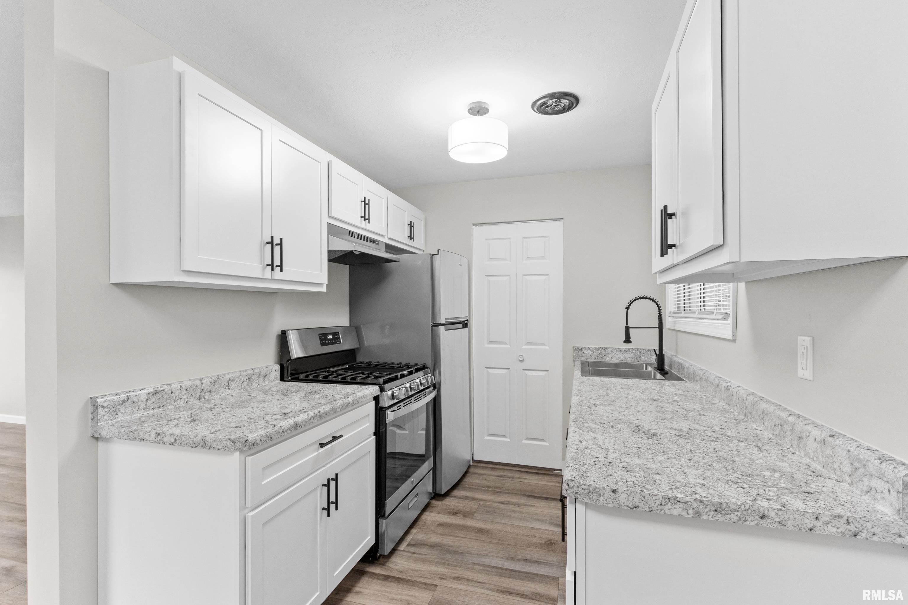 115 Craig Road Marquette Heights, IL 61554 - Photo 4 of 20 Gallery Image 4