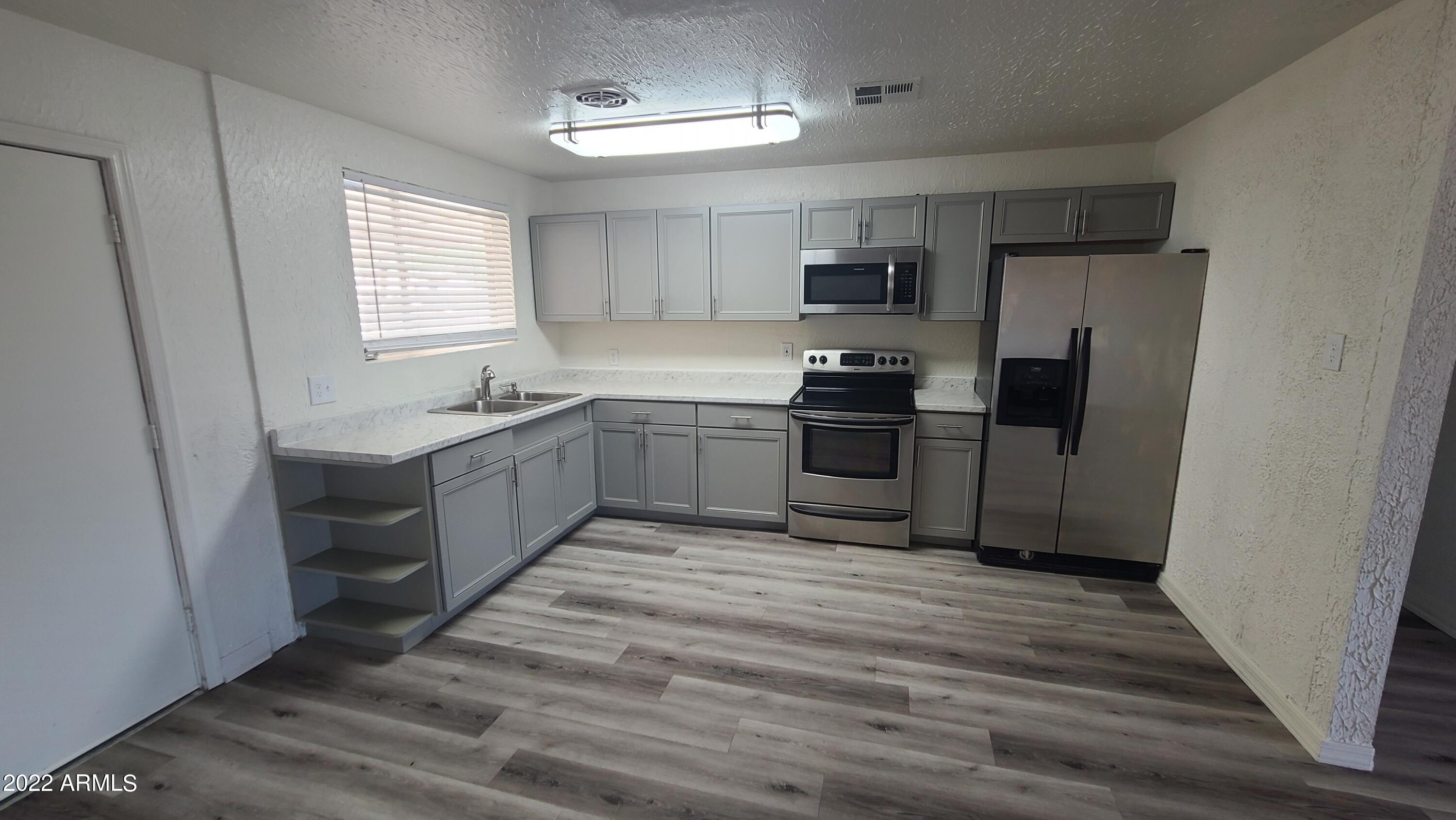 5326 West Osborn Road Phoenix, AZ 85031 - Photo 6 of 25 20220517_113057
