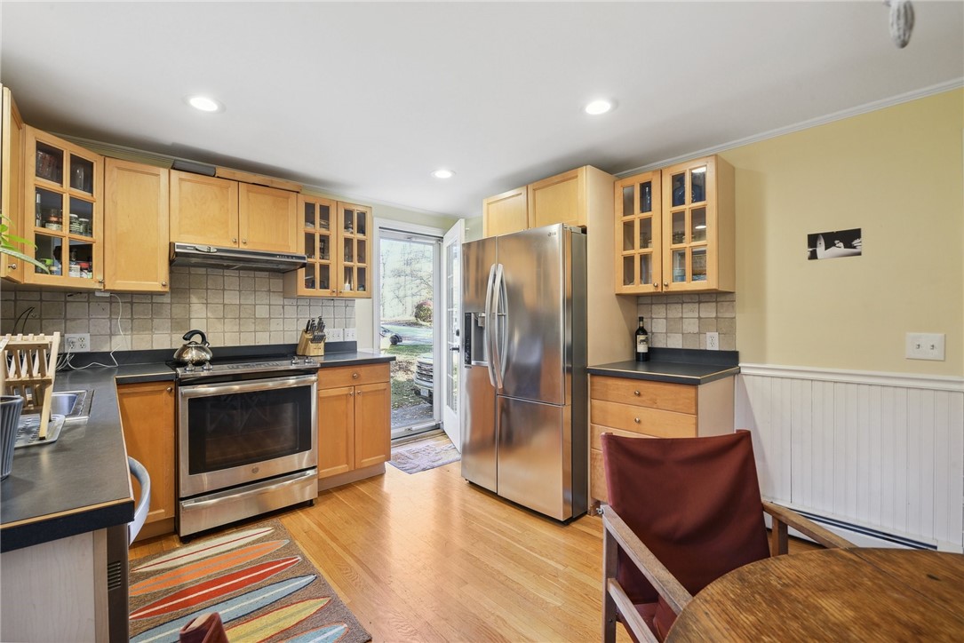64 Beach Plum Road Narragansett, RI 02882 - Photo 15 of 32 Gallery Image 15