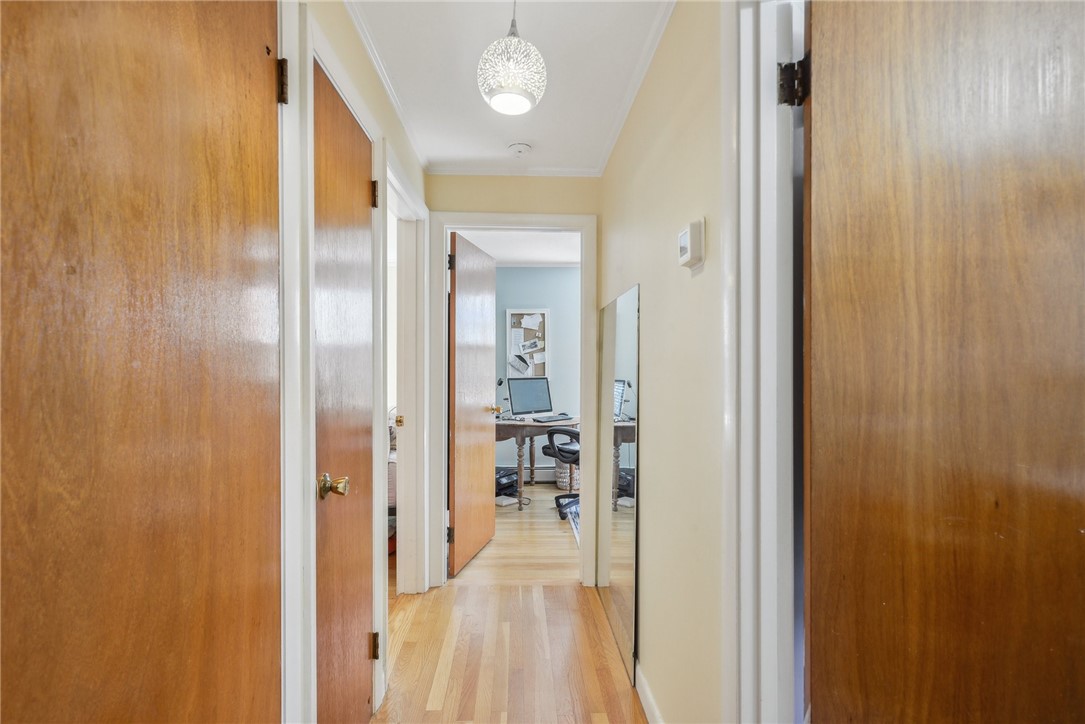 64 Beach Plum Road Narragansett, RI 02882 - Photo 16 of 32 Gallery Image 16