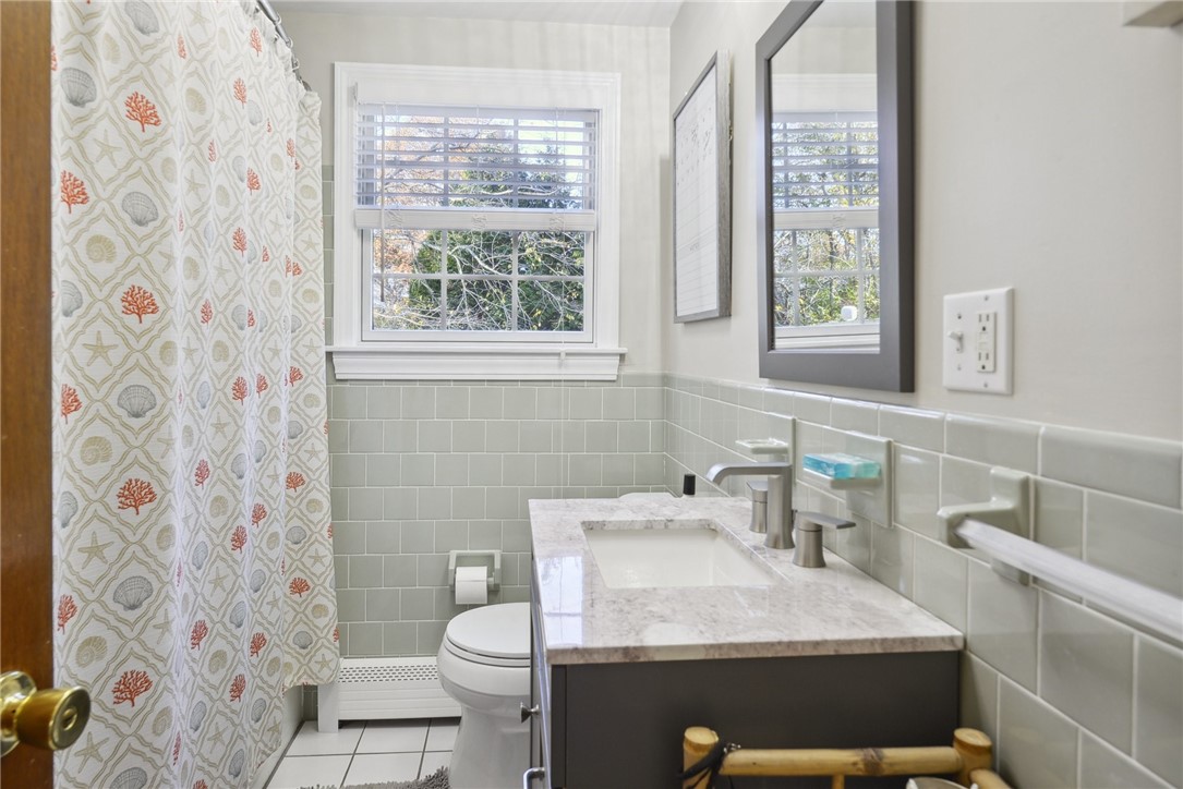 64 Beach Plum Road Narragansett, RI 02882 - Photo 17 of 32 Gallery Image 17