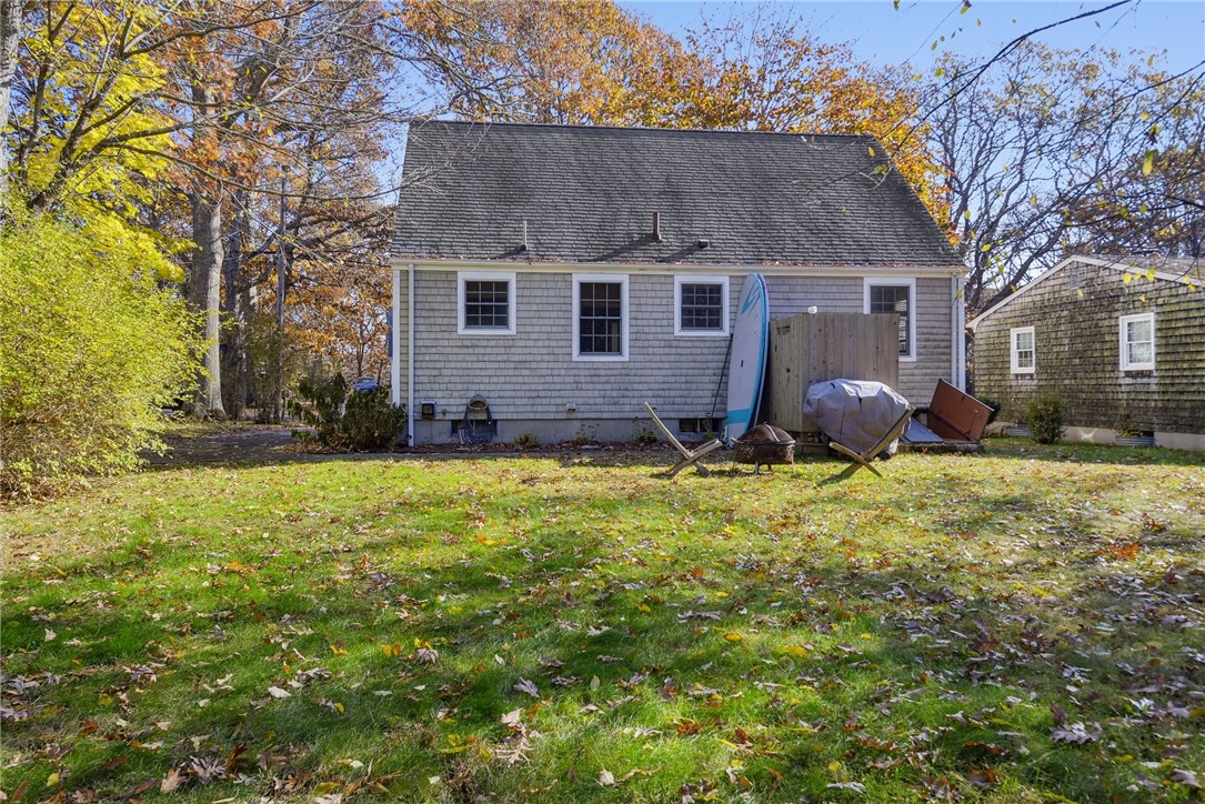 64 Beach Plum Road Narragansett, RI 02882 - Photo 8 of 32 Gallery Image 8