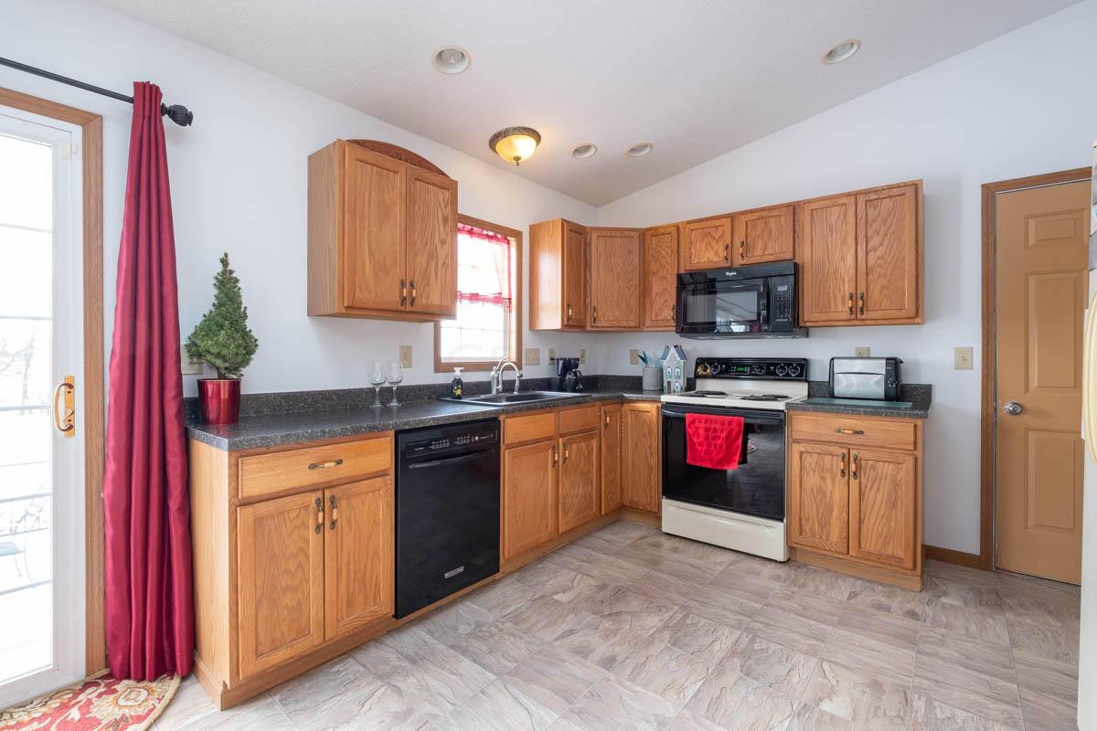 4075 Fosnaugh School Road Southwest Circleville, OH 43113 - Photo 4 of 28 Gallery Image 4