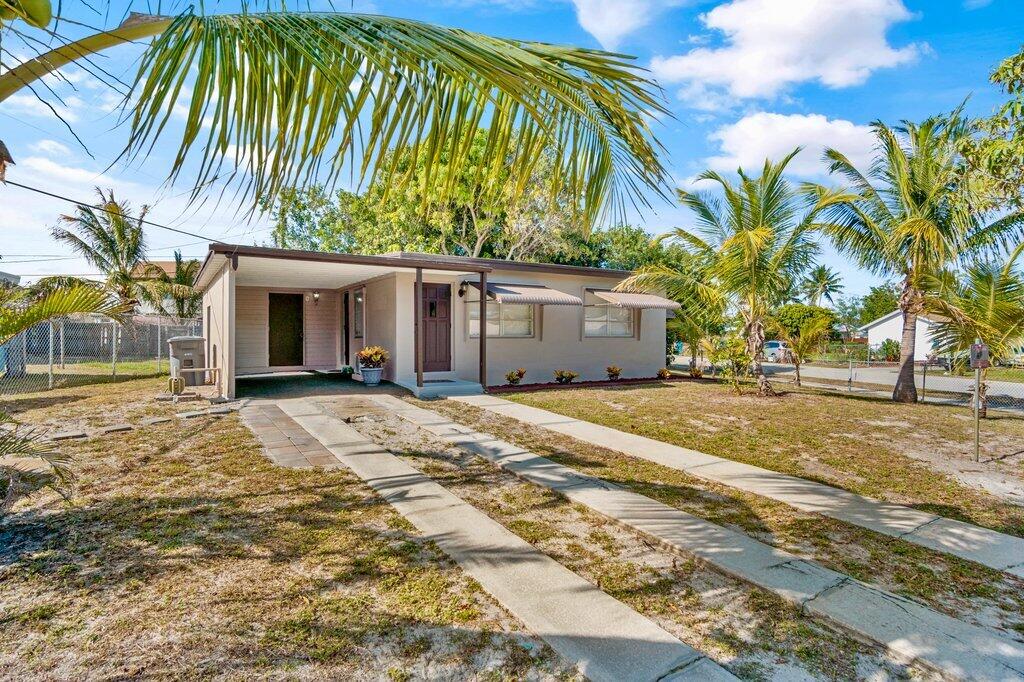 591 Oleander Road Lake Worth, FL 33462 - Photo 5 of 43 Front Exterior Close L.jpg-SMALL