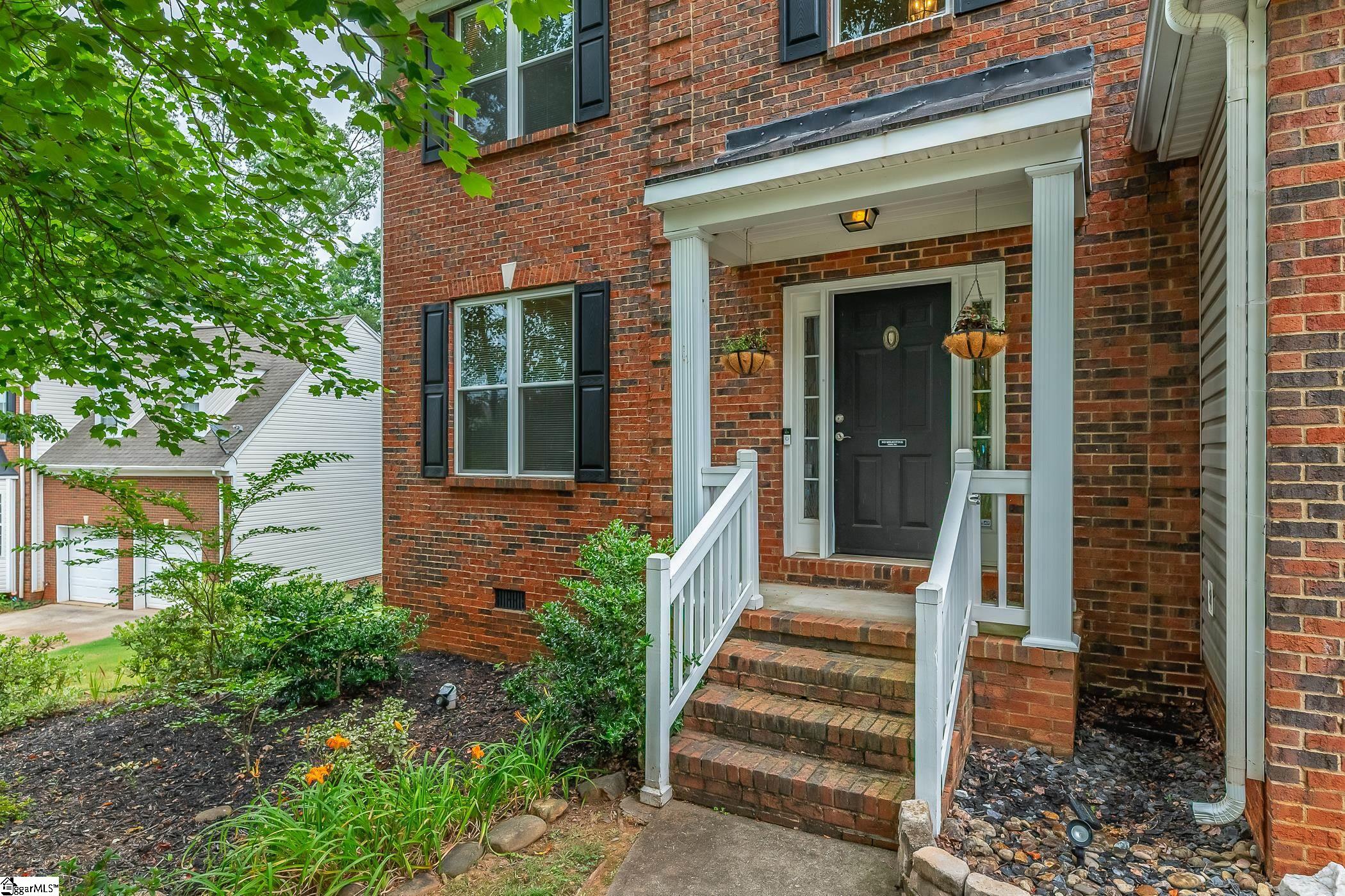 10 Bluff Ridge Court Greenville, SC 29617 - Photo 2 of 36 Gallery Image 2