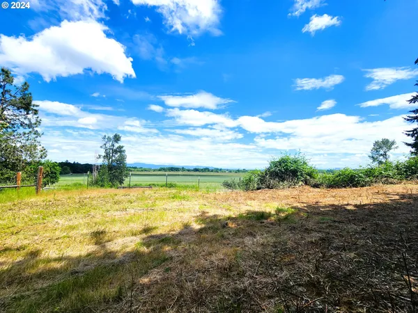 $199,000 | Applegate Trail, Unit 307, Cheshire, OR 97419