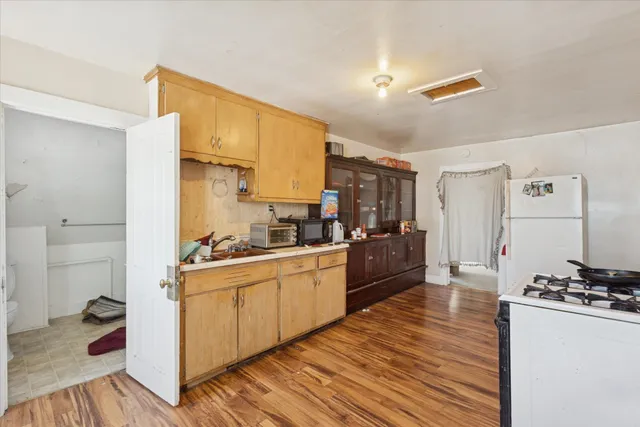 $275,000 | 110 North Clay Street, Green Bay, WI 54301