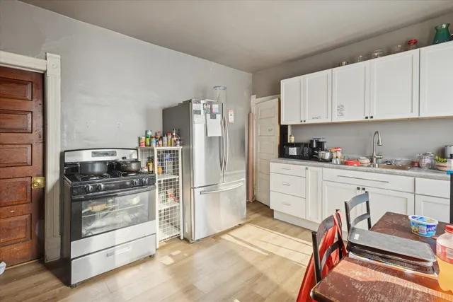 $275,000 | 110 North Clay Street, Green Bay, WI 54301