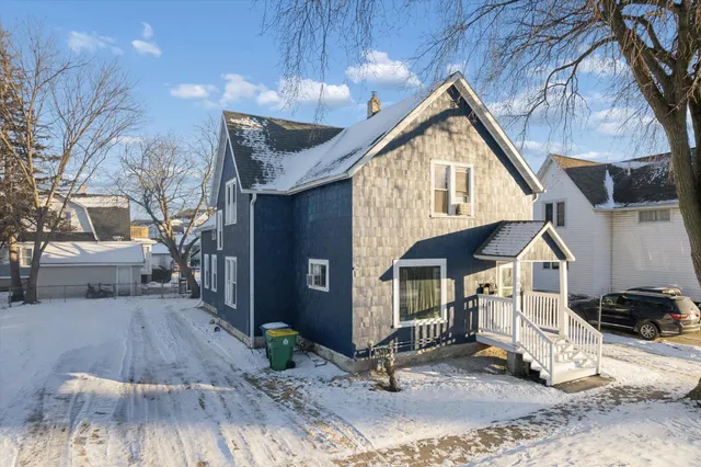 $275,000 | 110 North Clay Street, Green Bay, WI 54301