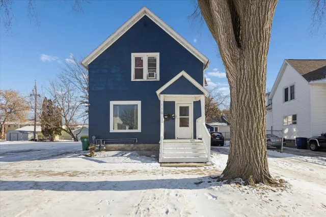 $275,000 | 110 North Clay Street, Green Bay, WI 54301