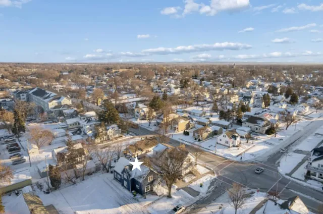 $275,000 | 110 North Clay Street, Green Bay, WI 54301