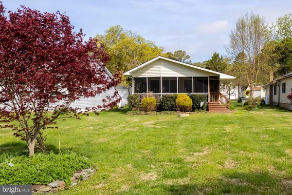 $429,500 | 38338 Point Breeze Road, Coltons Point, MD 20626