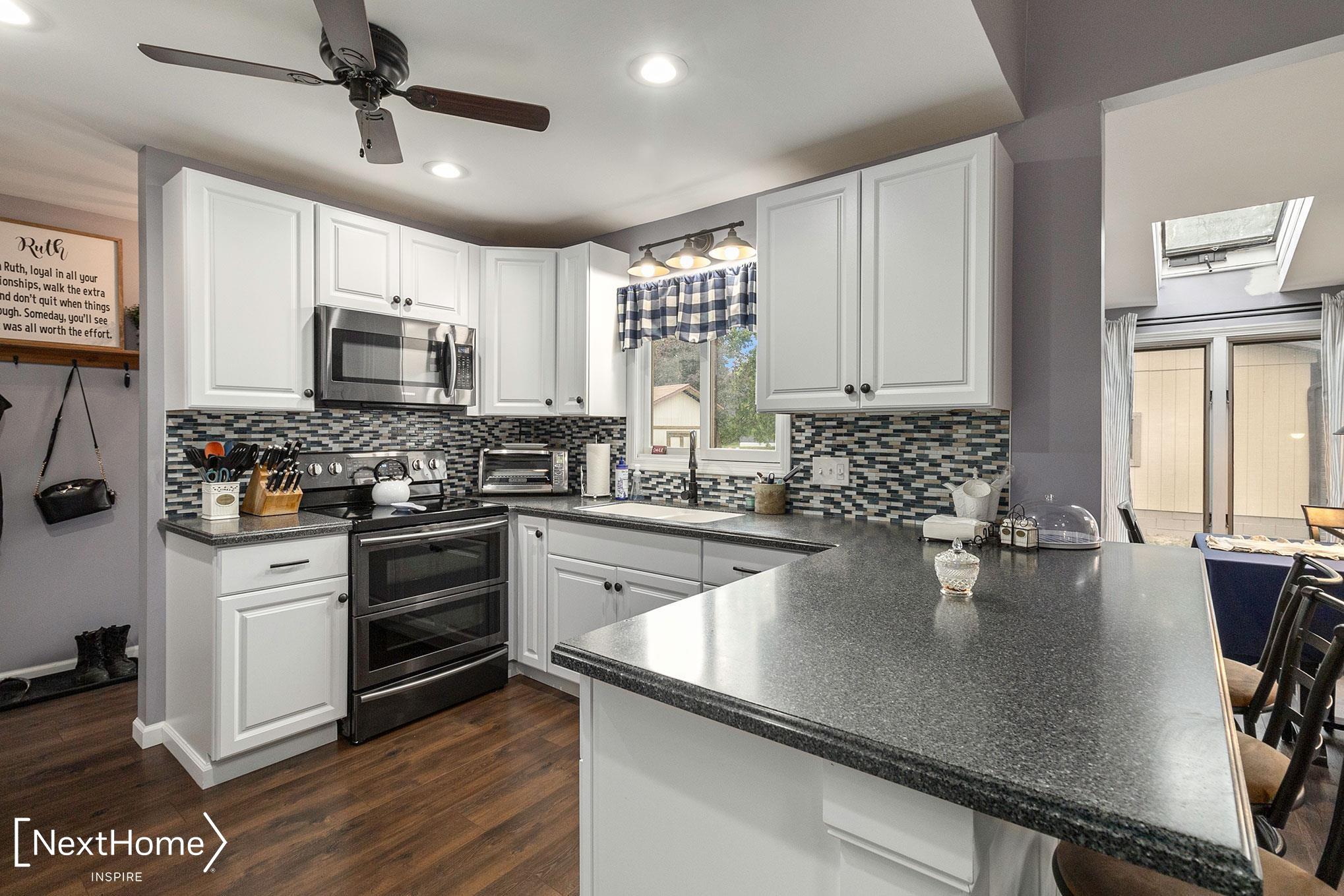 2495 Ruth Drive Fenton, MI 48430 - Photo 8 of 33