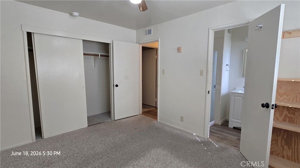 39 Franciscan Way Chico, CA 95973 - Photo 19 of 37 Primary Bedroom w/bath