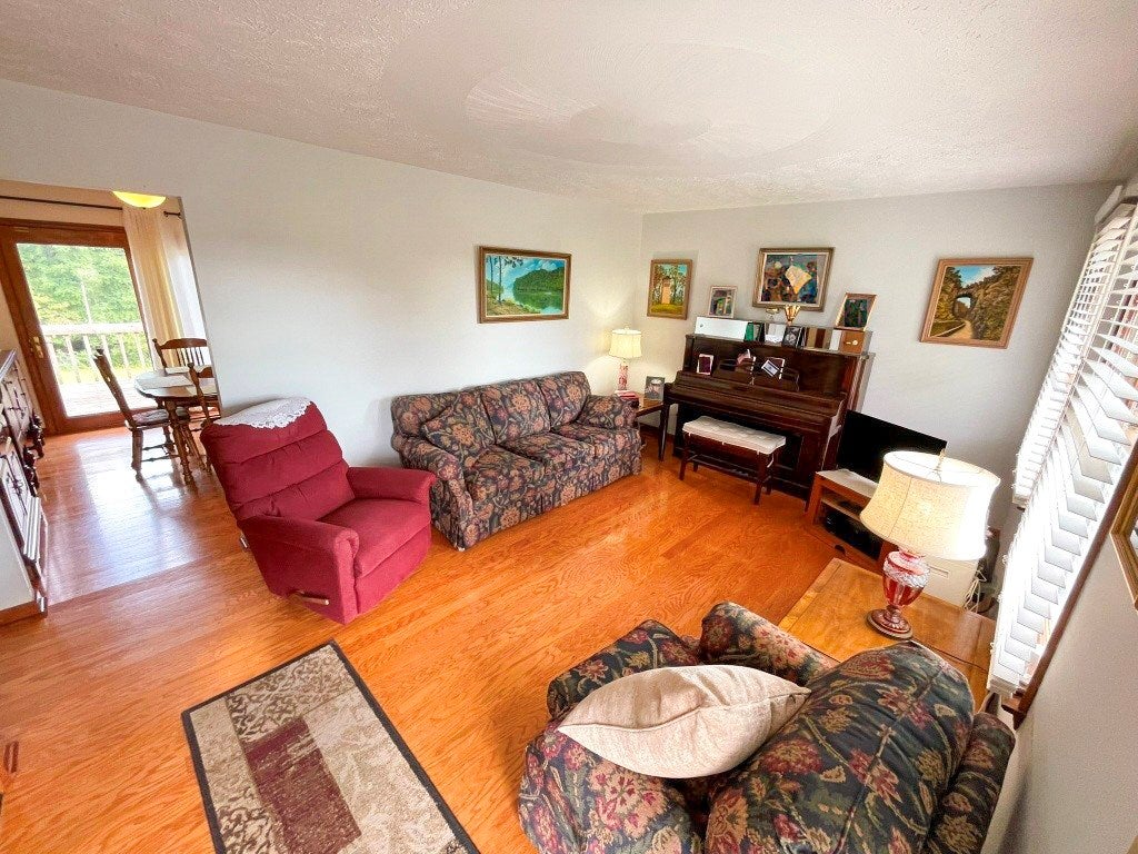 693 Ivanhoe Road Max Meadows, VA 24360 - Photo 7 of 41 Gallery Image 7