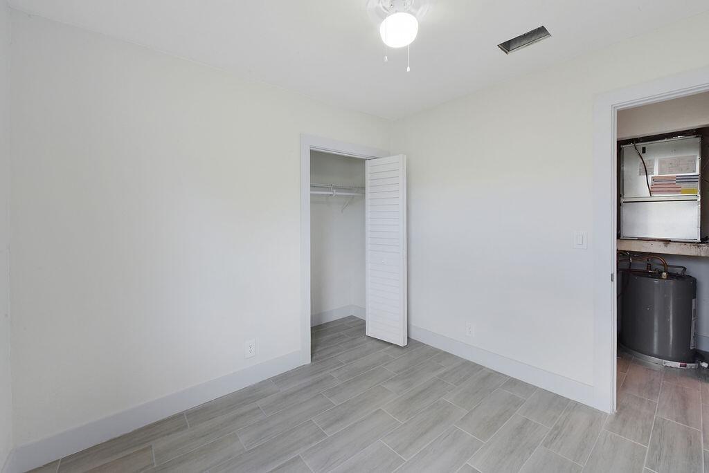 1109 West 23rd Street Riviera Beach, FL 33404 - Photo 11 of 15 PHOTO-2022-10-03-12-24-54(10)