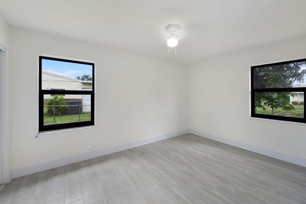 1109 West 23rd Street Riviera Beach, FL 33404 - Photo 8 of 15 PHOTO-2022-10-03-12-24-54(6)
